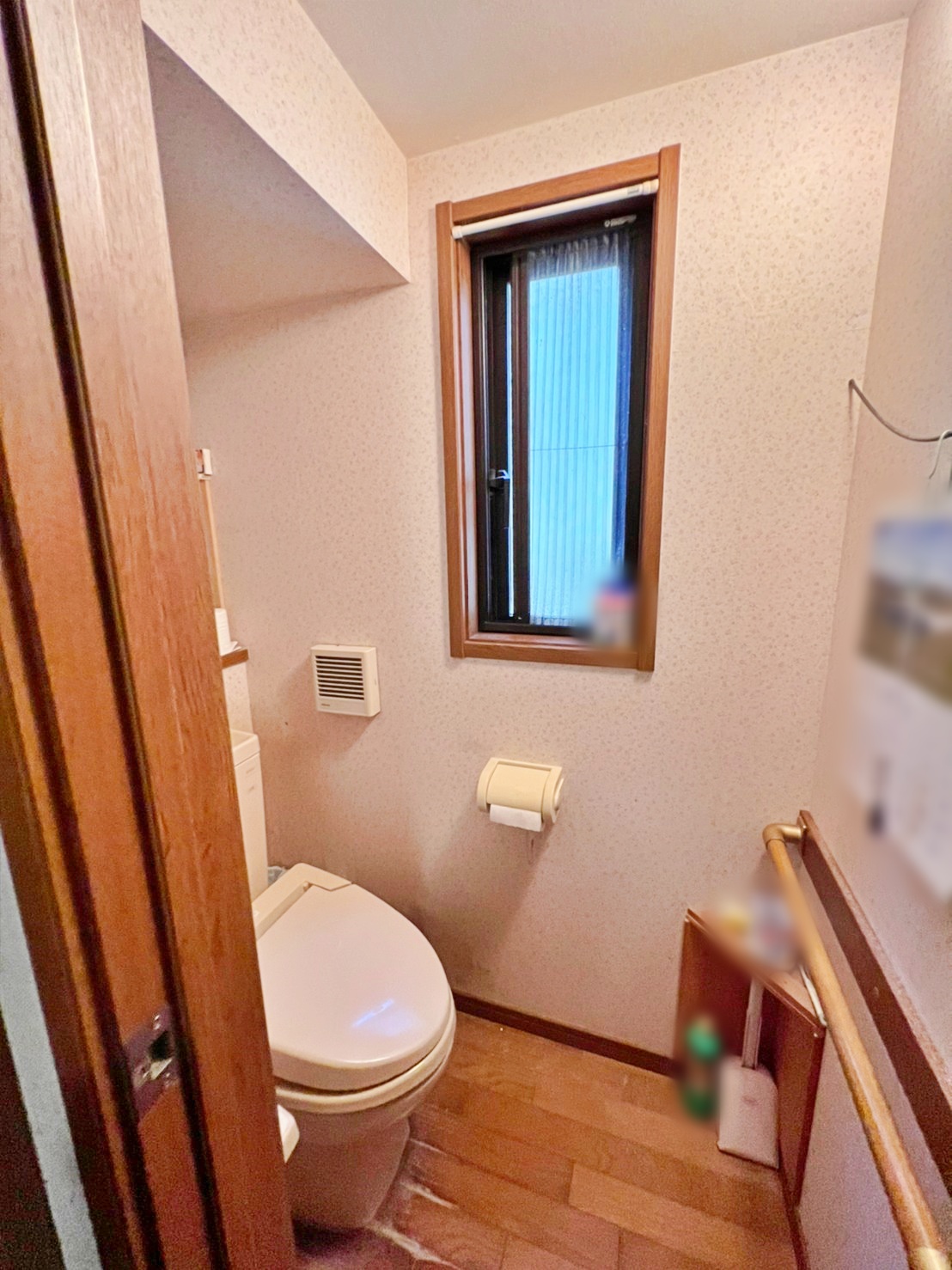 トイレをリフォーム致しました。
